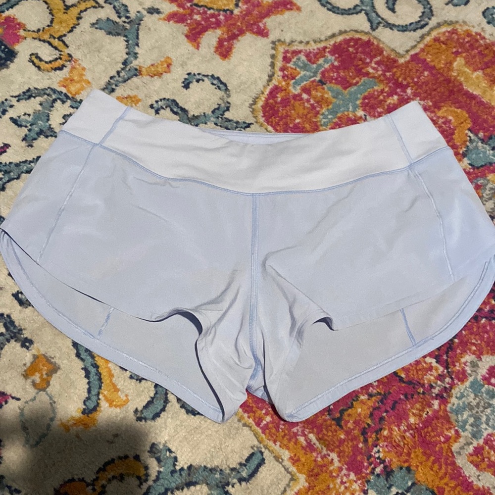 Lululemon Speed Up Low-Rise Lined Short 2.5" - light blue, size 6